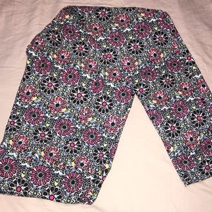 LLR EUC floral design multicolored TC leggings